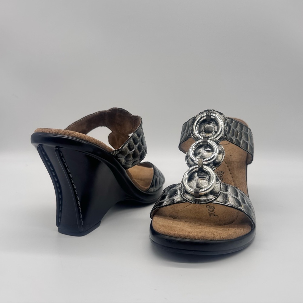 Dr. Scholl’s Avalon Metallic Croc Wedge Sandals